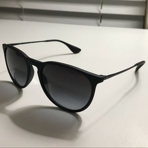 Ray Ban aviator style sunglasses